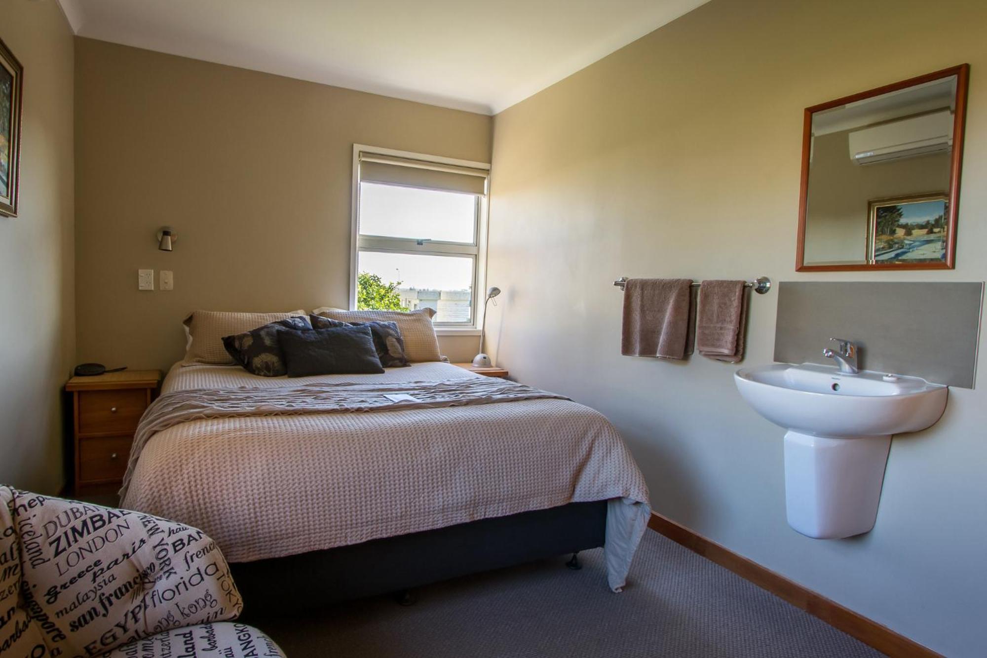 Hotel The Nunnery à Te Aroha Extérieur photo