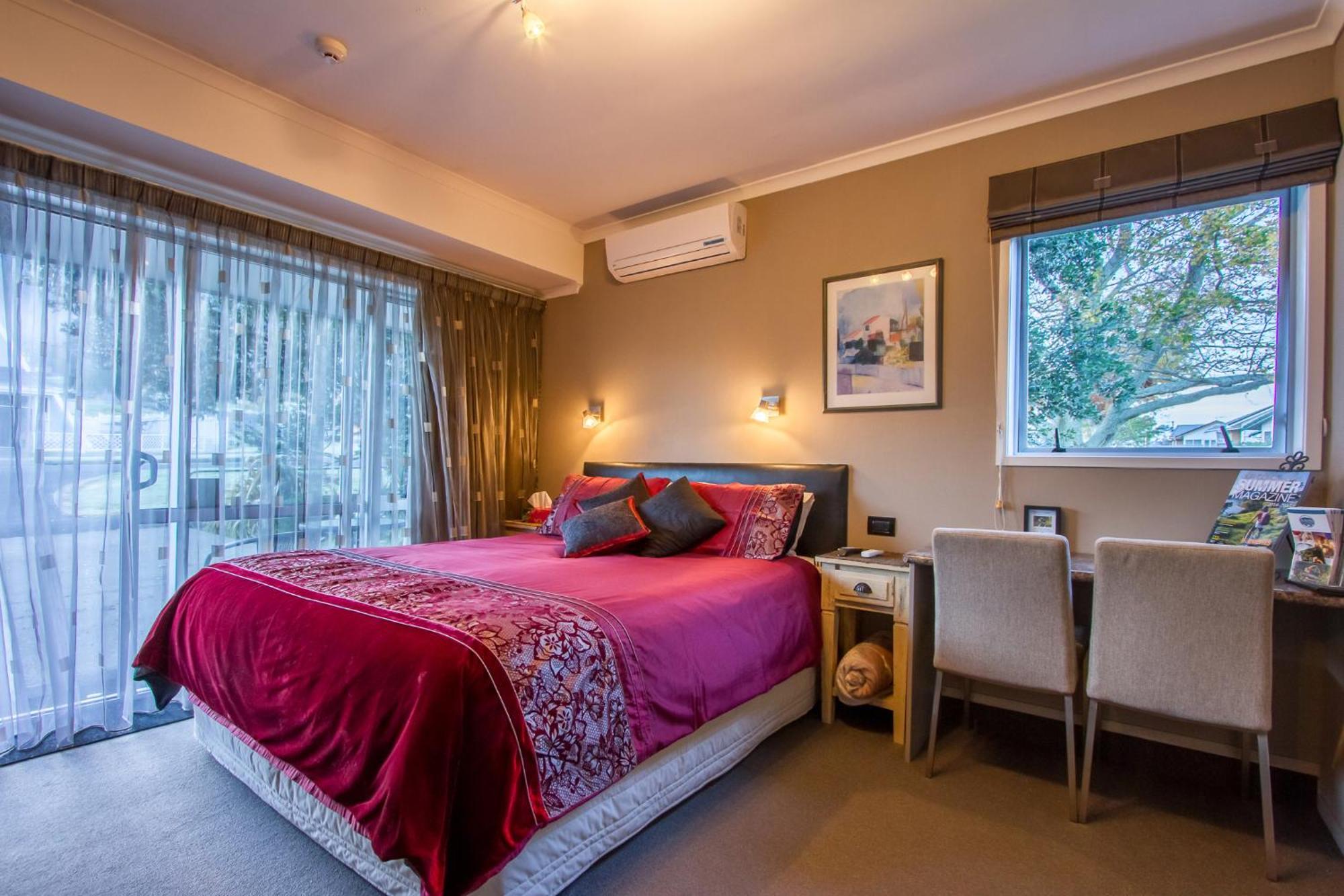 Hotel The Nunnery à Te Aroha Extérieur photo